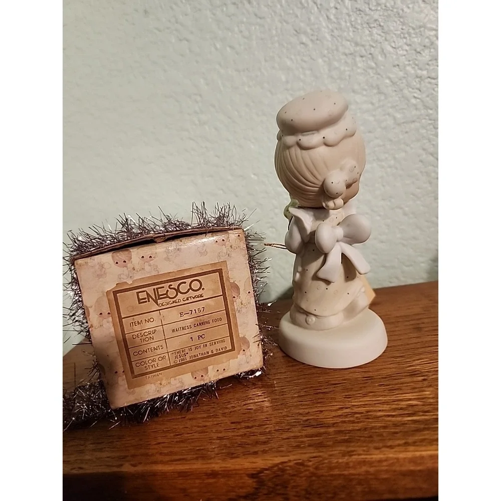 Vtg 81 Enesco Precious Moments There Is‎ Joy In Serving Jesus Figure w/Box E7157